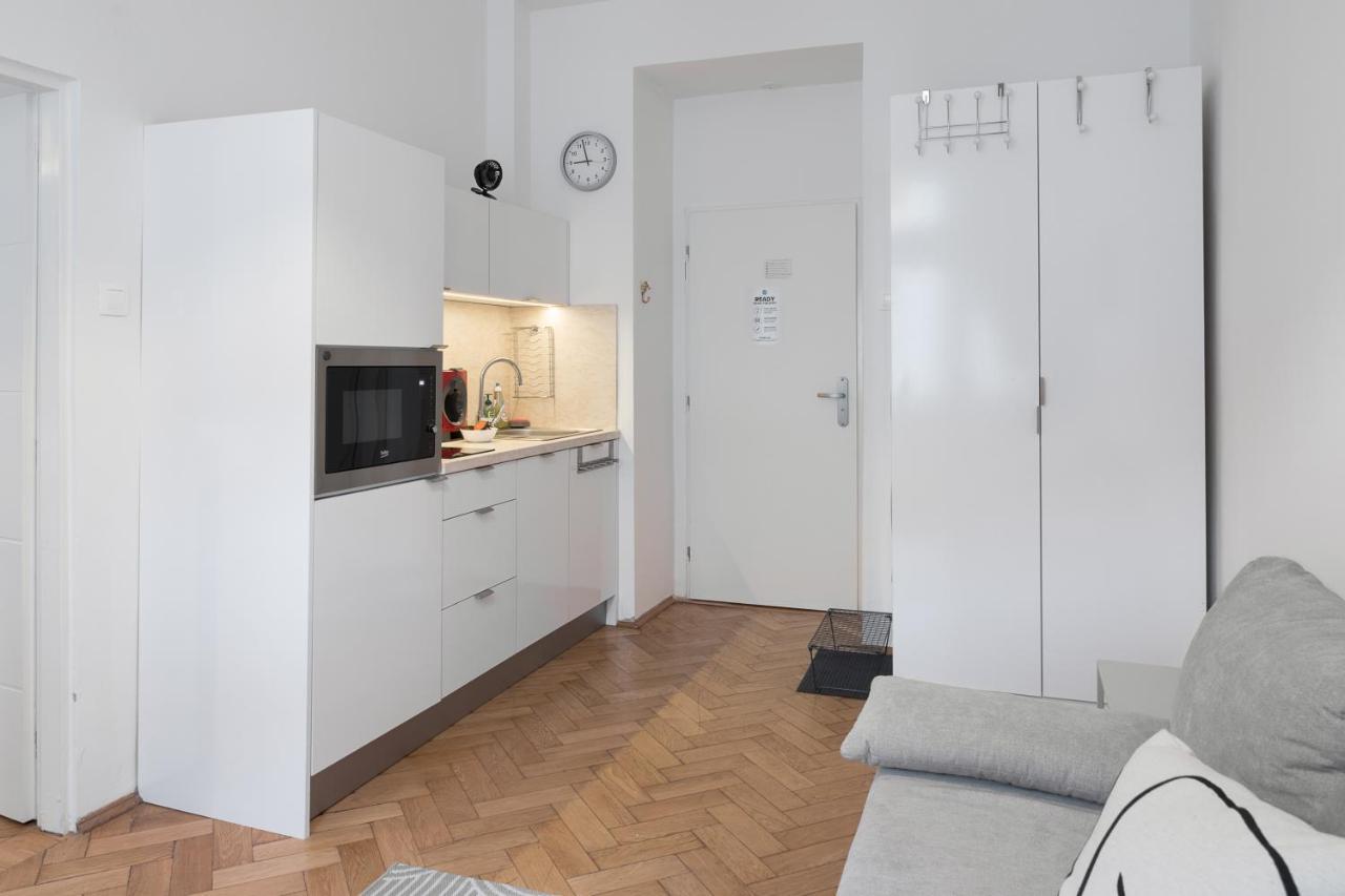 Skolska Junior Apartment Prague Luaran gambar